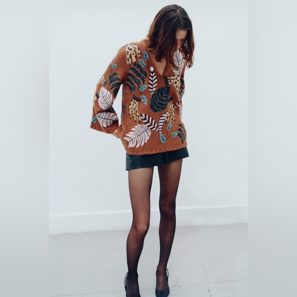 ZARA LIMITED EDITION BLOGGERS FAV BEADED KNIT SWEATER - Picture 2 of 4